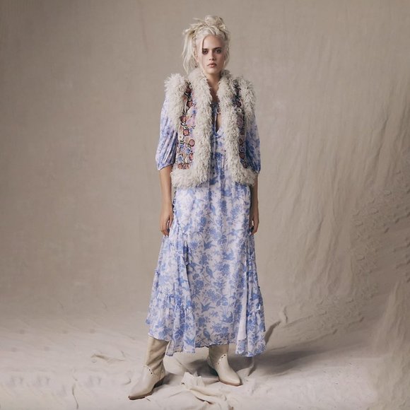 ⚡️SOLD⚡️ VINTAGE 70s afghan boho folk art shearling vest - size xxs - Picture 2 of 6